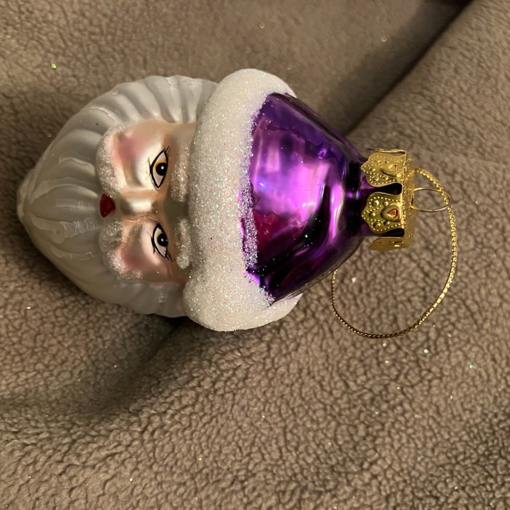 SET OF 4 GLASS CHRISTMAS SANTA CLAUS ORNAMENTS - Picture 12 of 13